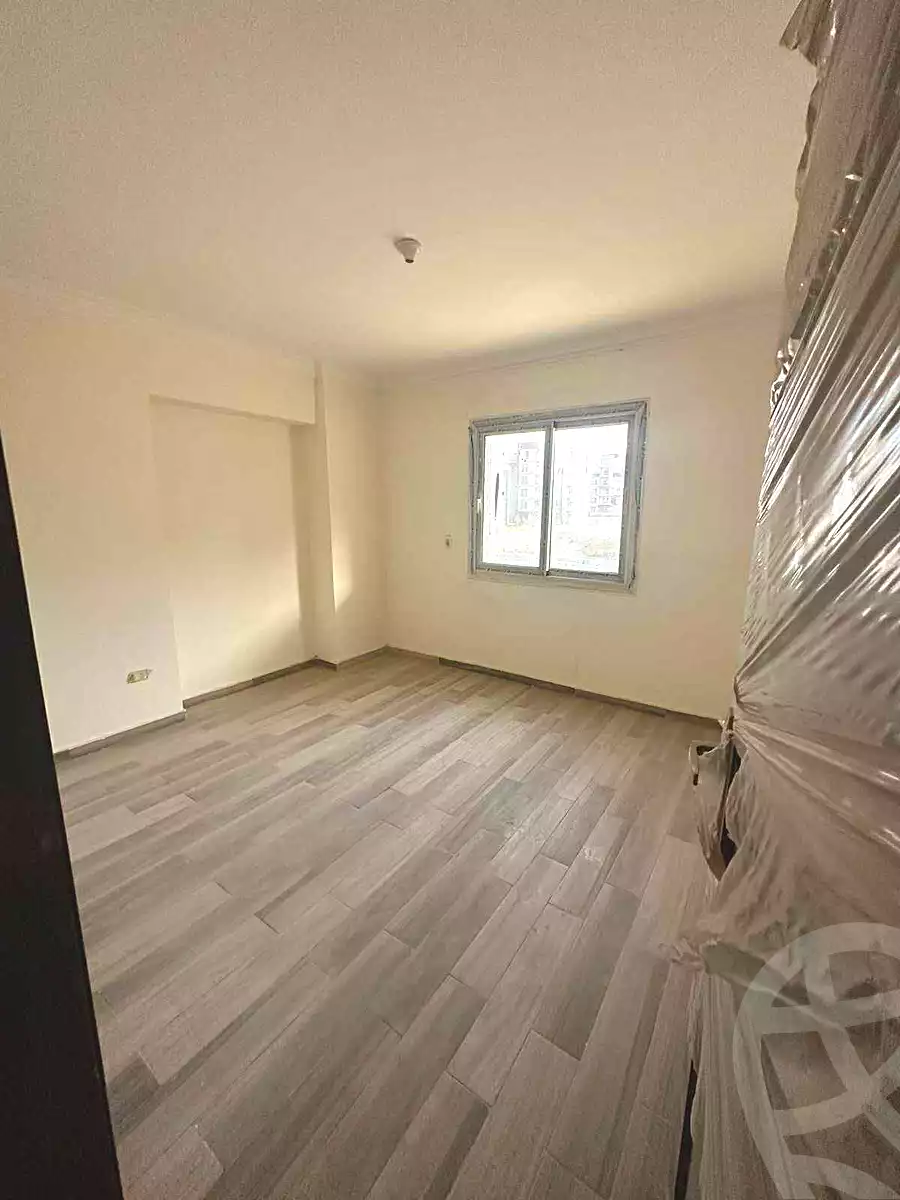 https://aqarmap.com.eg/en/listing/7322554-for-sale-cairo-el-sheikh-zayed-city-mntq-fr-y-bmdyn-lshykh-zyd
