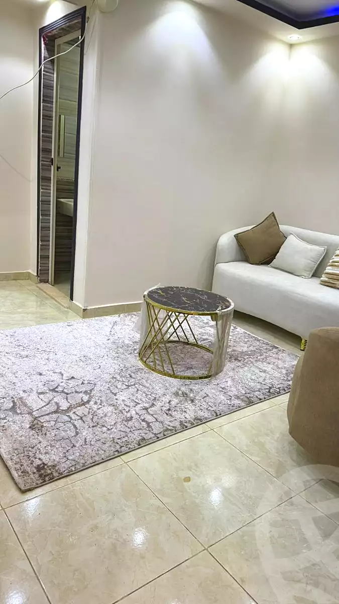 https://aqarmap.com.eg/ar/listing/7322572-for-rent-cairo-6th-of-october-el-ahyaa-neighborhood-1st-rich-bake-st