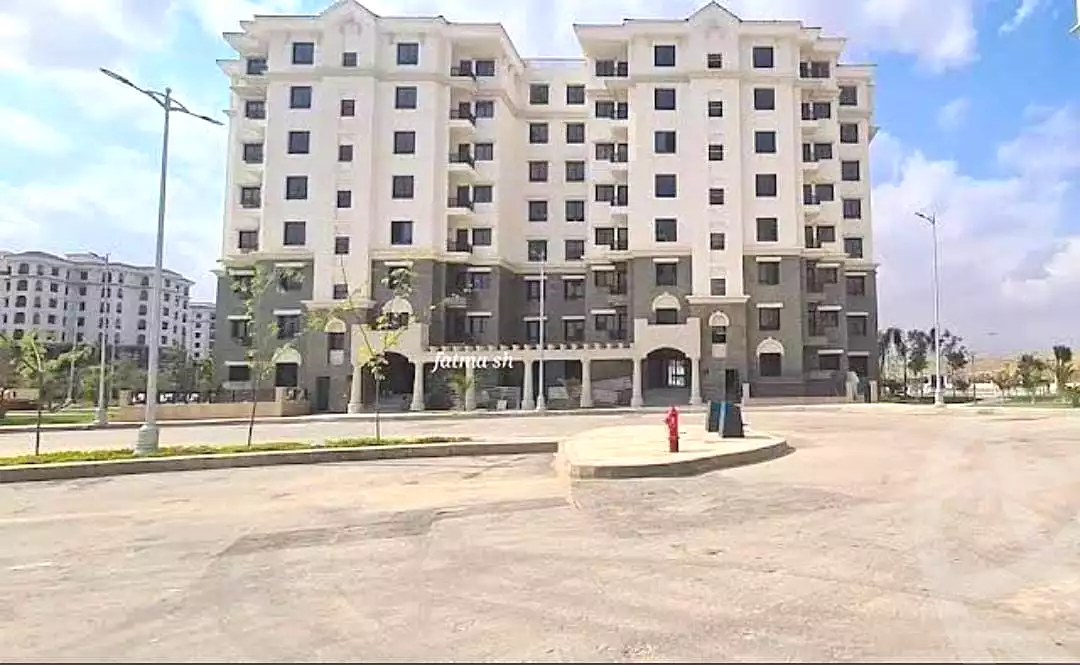 https://aqarmap.com.eg/ar/listing/7323679-for-sale-cairo-new-administrative-capital-r7-celia-mntq-l-mrt-1