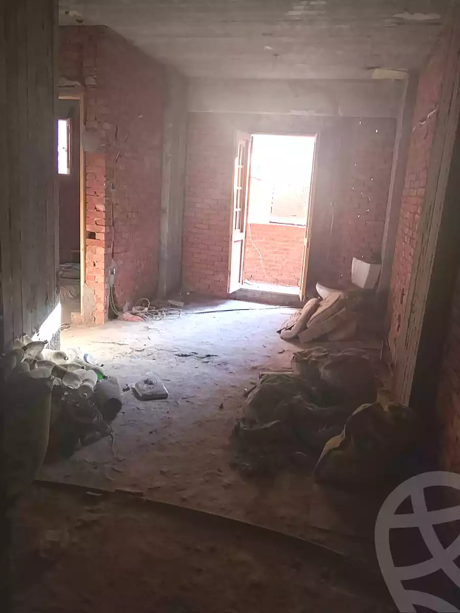 https://aqarmap.com.eg/en/listing/7324099-for-sale-alexandria-al-agamy-el-hanouvel-radwan-st