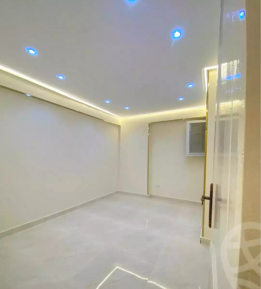 https://aqarmap.com.eg/ar/listing/7324216-for-sale-alexandria-sydy-bshr-sydy-bshr-bhry-shr-mhmwd-l-yswy