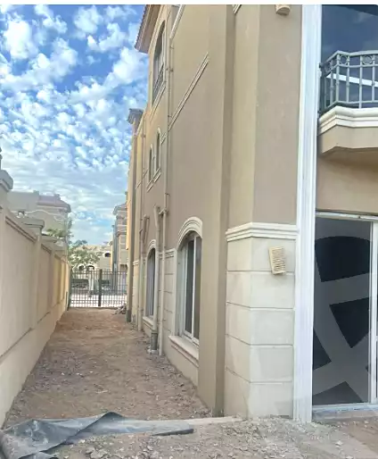 https://aqarmap.com.eg/ar/listing/7324930-for-sale-cairo-el-shorouk-compounds-el-patio-prime