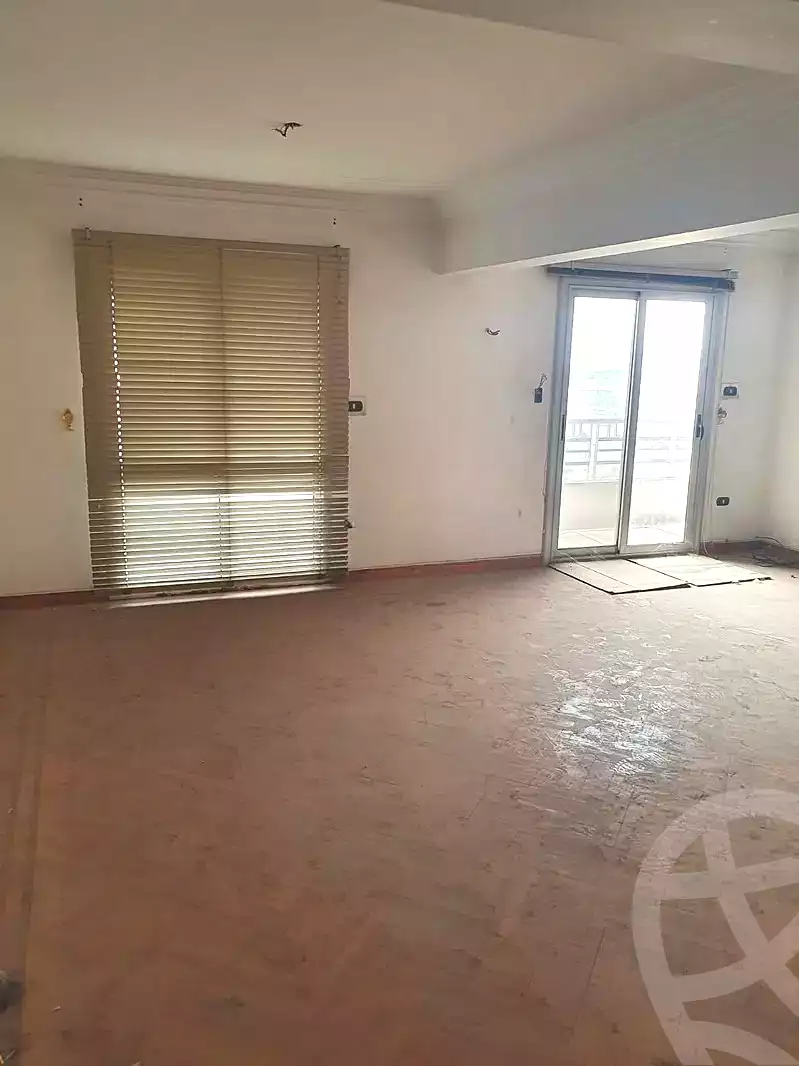 https://aqarmap.com.eg/ar/listing/7325029-for-sale-alexandria-moharram-bey