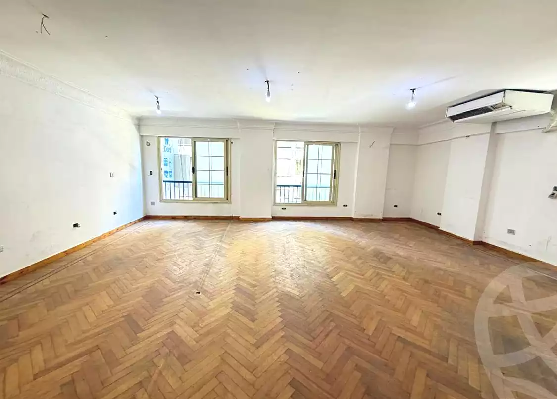 https://aqarmap.com.eg/ar/listing/7325147-for-sale-alexandria-lauran
