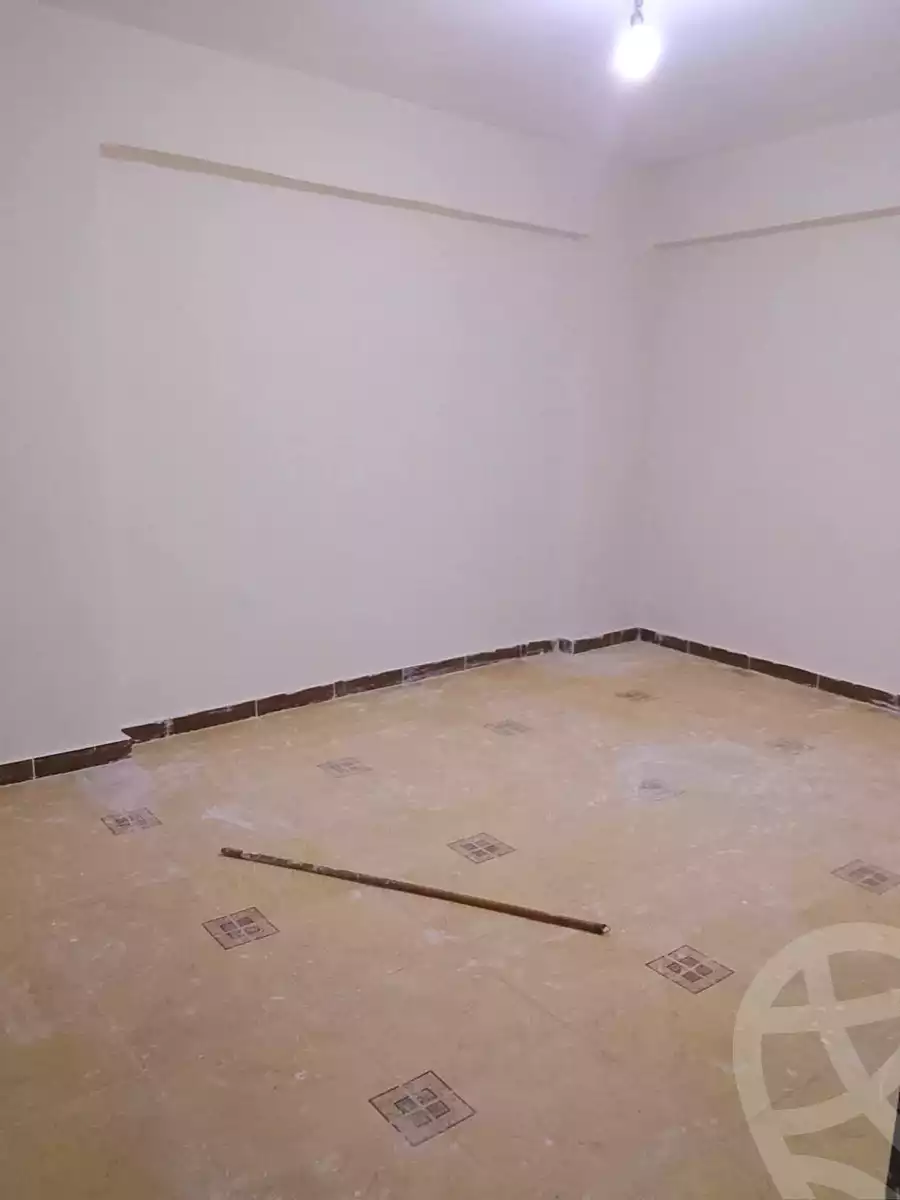 https://aqarmap.com.eg/en/listing/7325527-for-sale-alexandria-al-agamy-el-hanouvel-radwan-st