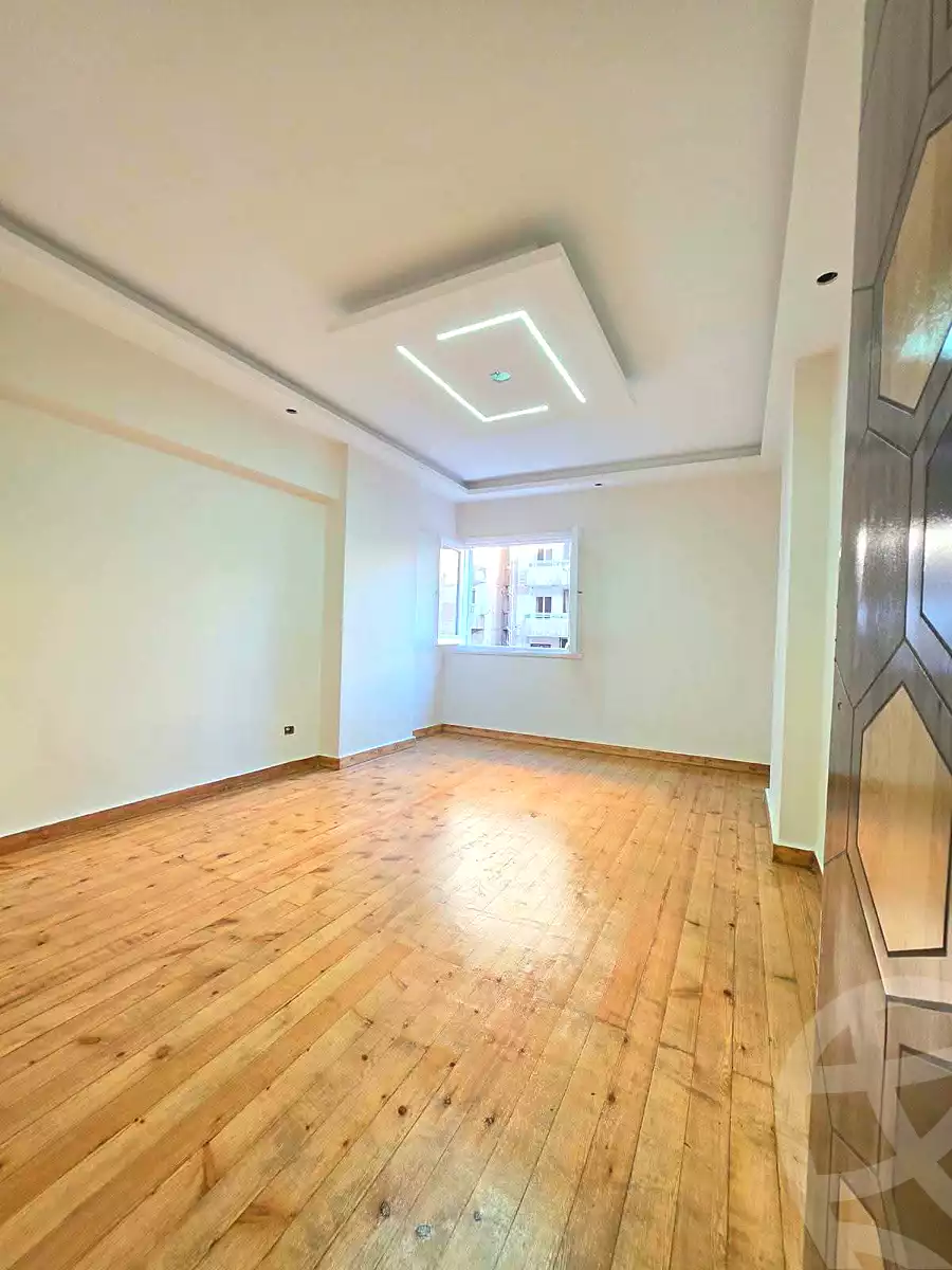 https://aqarmap.com.eg/ar/listing/7326483-for-sale-alexandria-sydy-bshr-sydy-bshr-bhry-gamal-abd-el-nasir-st