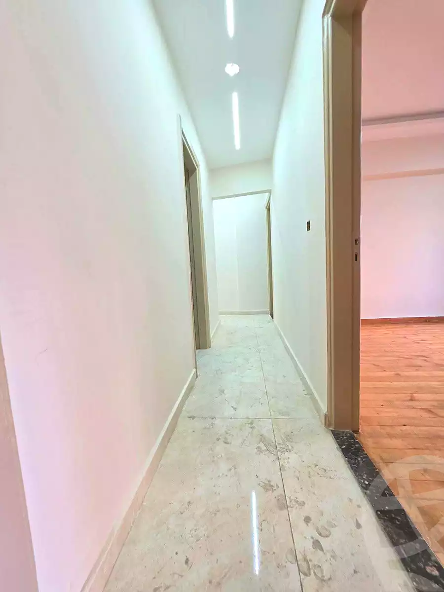 https://aqarmap.com.eg/ar/listing/7326483-for-sale-alexandria-sydy-bshr-sydy-bshr-bhry-gamal-abd-el-nasir-st