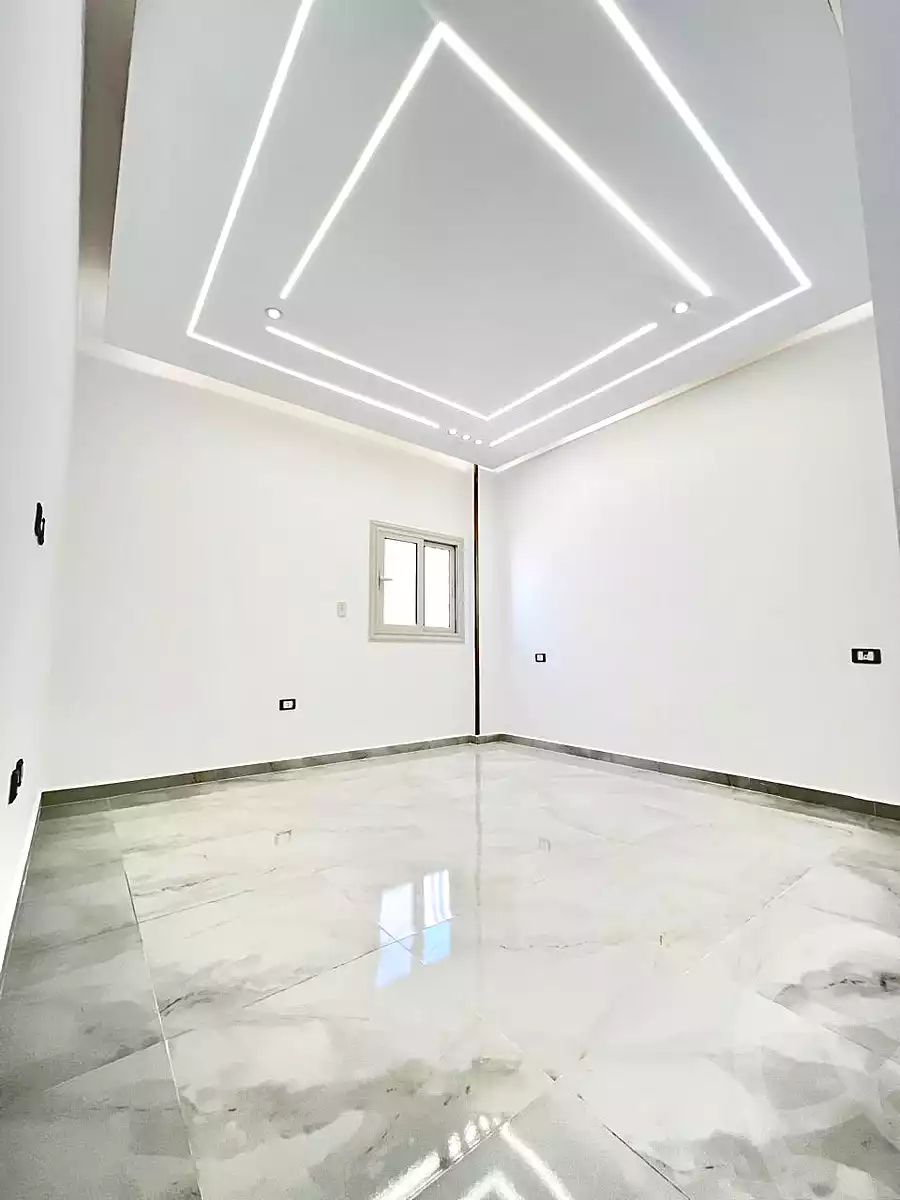 https://aqarmap.com.eg/ar/listing/7326487-for-sale-cairo-new-cairo-el-yassamin-el-yasmeen-7-rahim-square