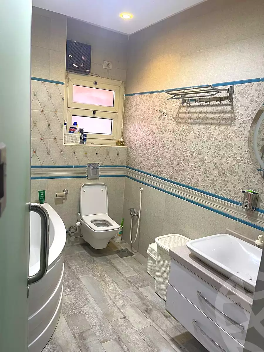 https://aqarmap.com.eg/ar/listing/7326765-for-sale-cairo-new-cairo-compounds-kmbwnd-lnkhyl