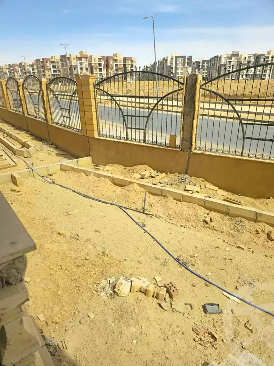 https://aqarmap.com.eg/ar/listing/7326790-for-sale-cairo-new-cairo-compounds-petroview-petrobel-housing