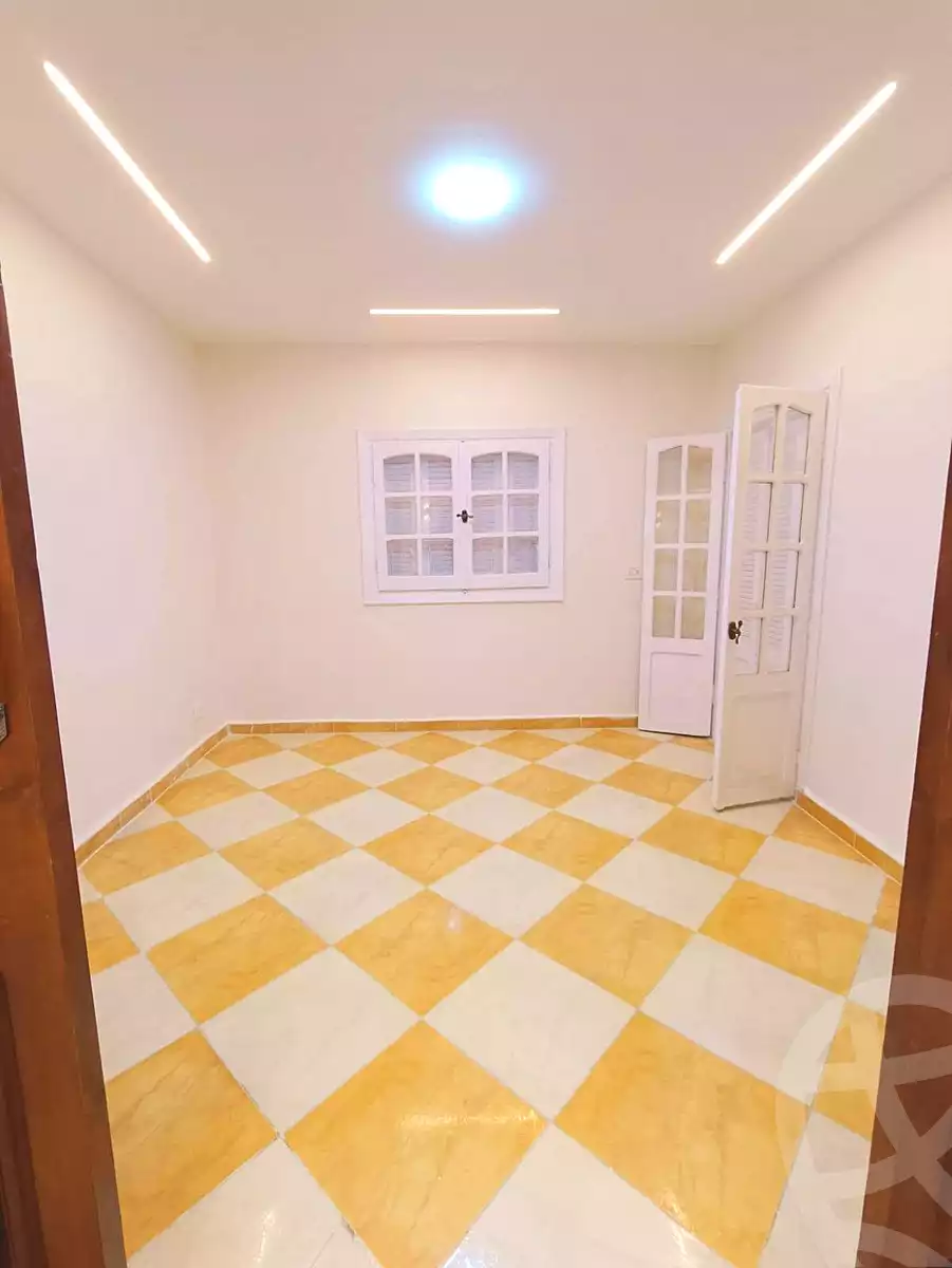https://aqarmap.com.eg/ar/listing/7327089-for-sale-alexandria-sydy-bshr-sydy-bshr-bhry-shr-khld-bn-lwlyd