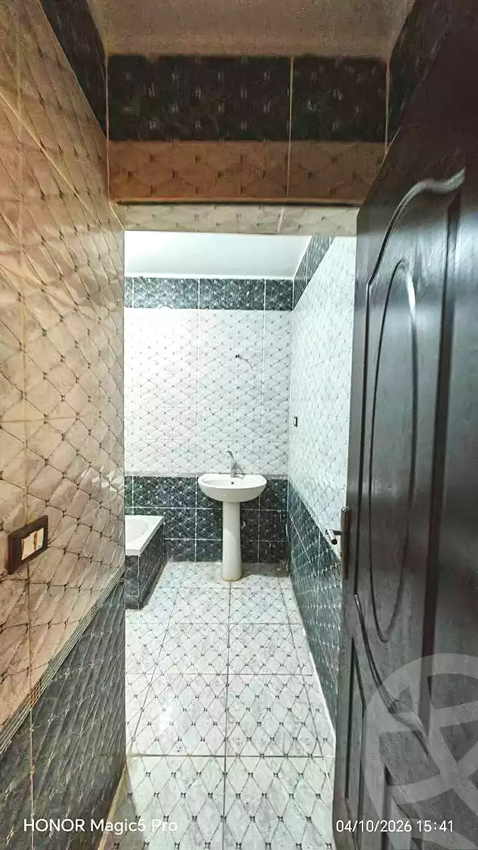 https://aqarmap.com.eg/en/listing/7327167-for-rent-cairo-helwan-ahmed-enci-st