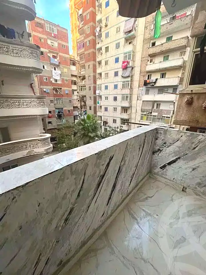 https://aqarmap.com.eg/en/listing/7327577-for-sale-alexandria-bahray-el-anfoshy-sidi-yakout-st