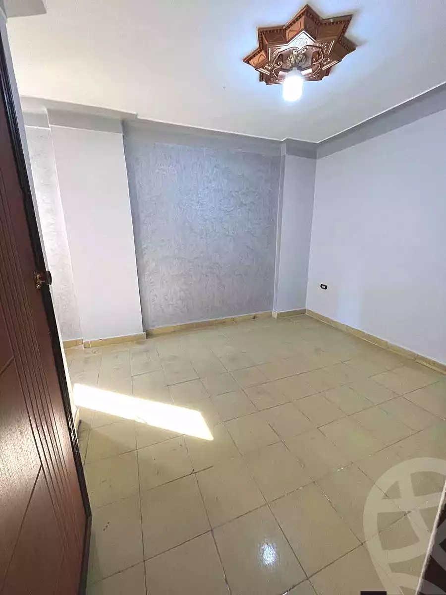 https://aqarmap.com.eg/en/listing/7327636-for-sale-alexandria-bahray-el-anfoshy-al-mosafer-khana-st