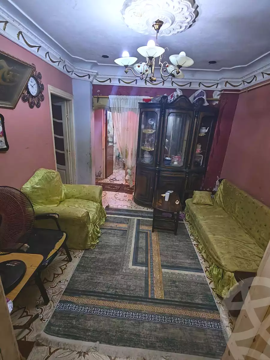 https://aqarmap.com.eg/en/listing/7328097-for-sale-alexandria-al-agamy-el-hanouvel-radwan-st