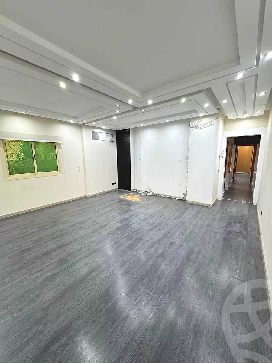 https://aqarmap.com.eg/en/listing/7328253-for-rent-cairo-new-cairo-el-ahyaa-fifth-neighborhood-street-28