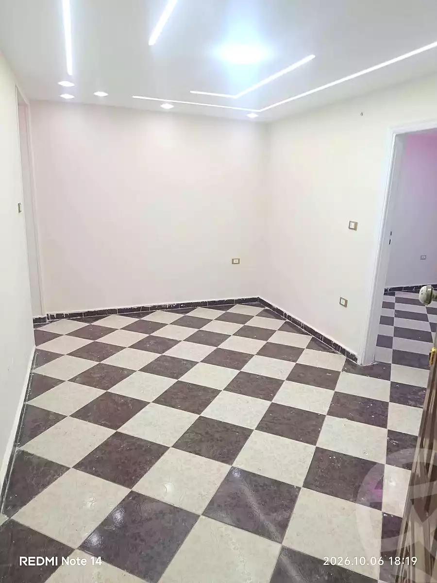 https://aqarmap.com.eg/en/listing/7328311-for-sale-alexandria-al-agamy-el-hanouvel-radwan-st