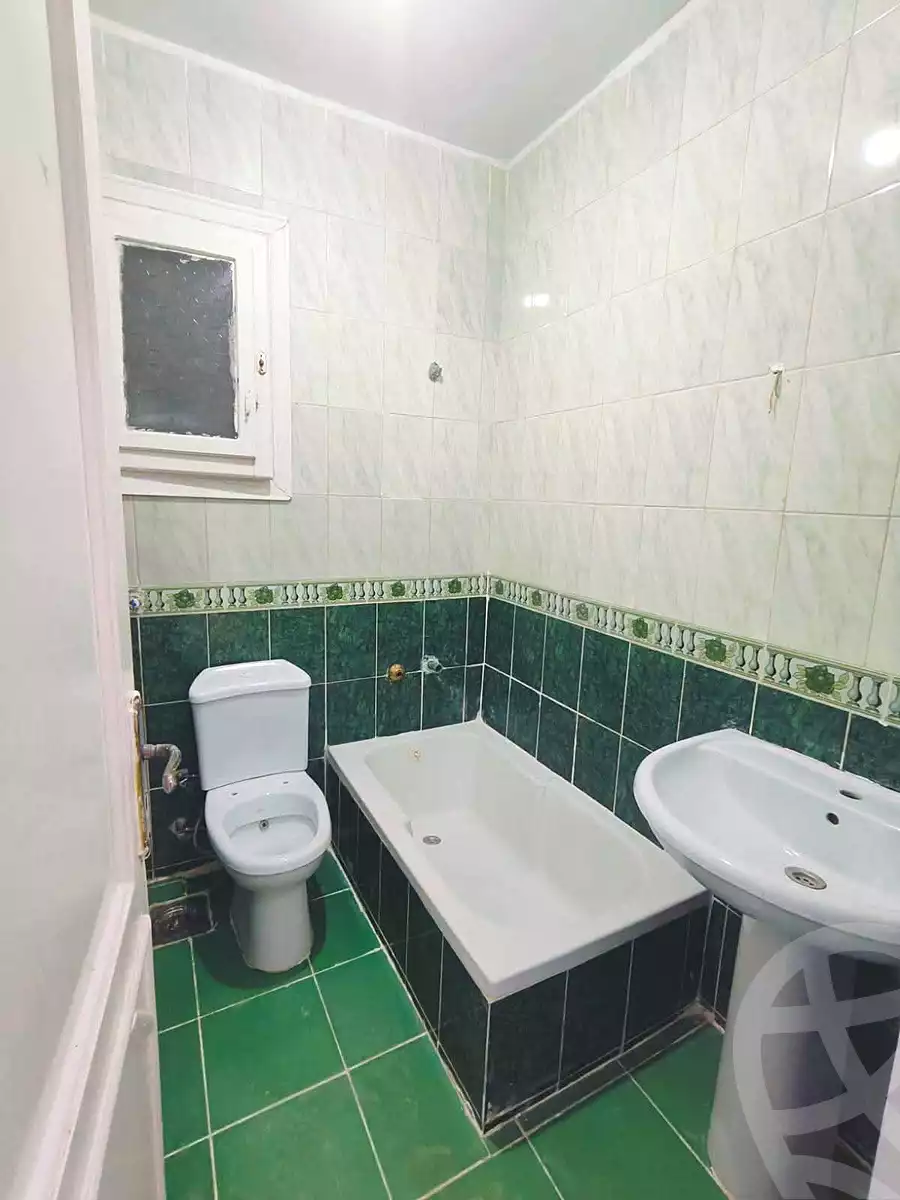 https://aqarmap.com.eg/ar/listing/7328626-for-sale-alexandria-al-agamy-shataa-el-nakheel