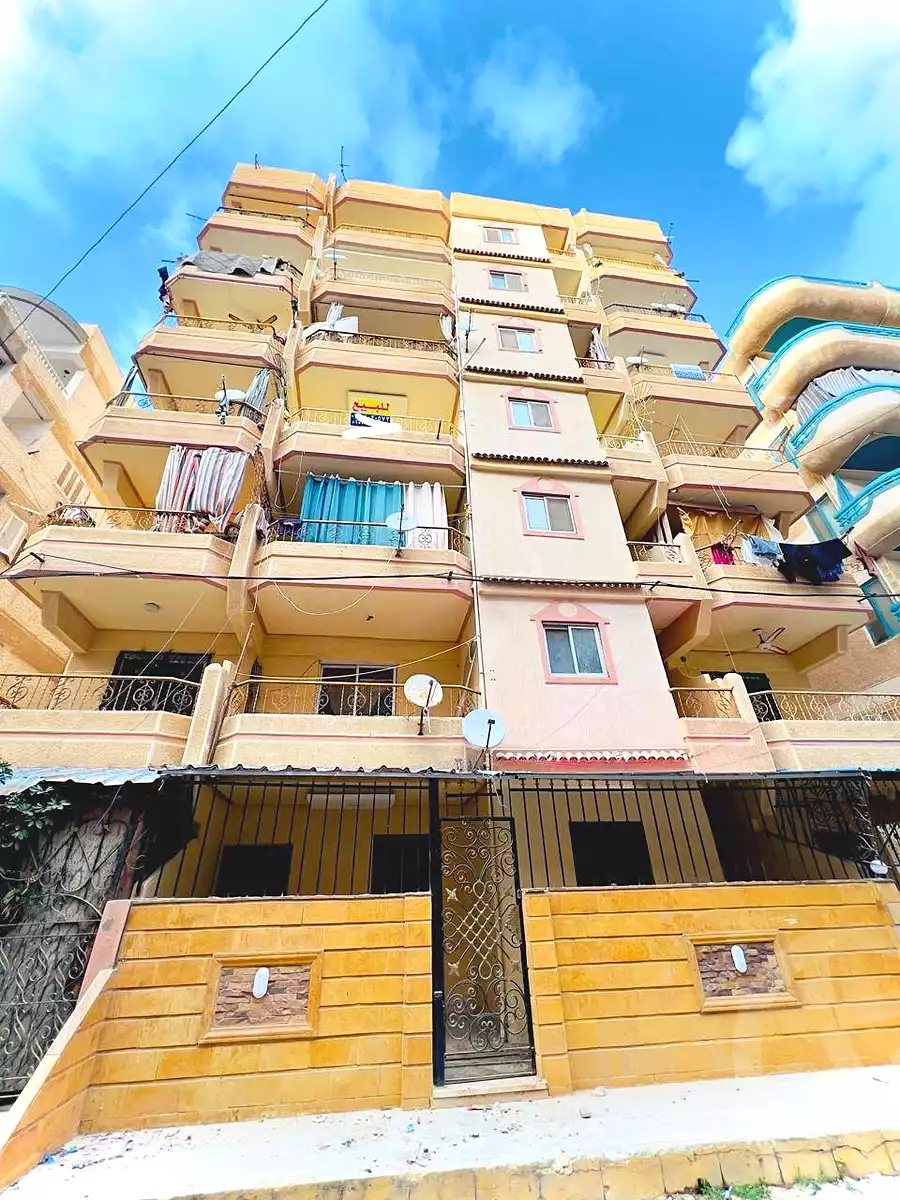 https://aqarmap.com.eg/ar/listing/7329215-for-sale-alexandria-al-agamy-shataa-el-nakheel