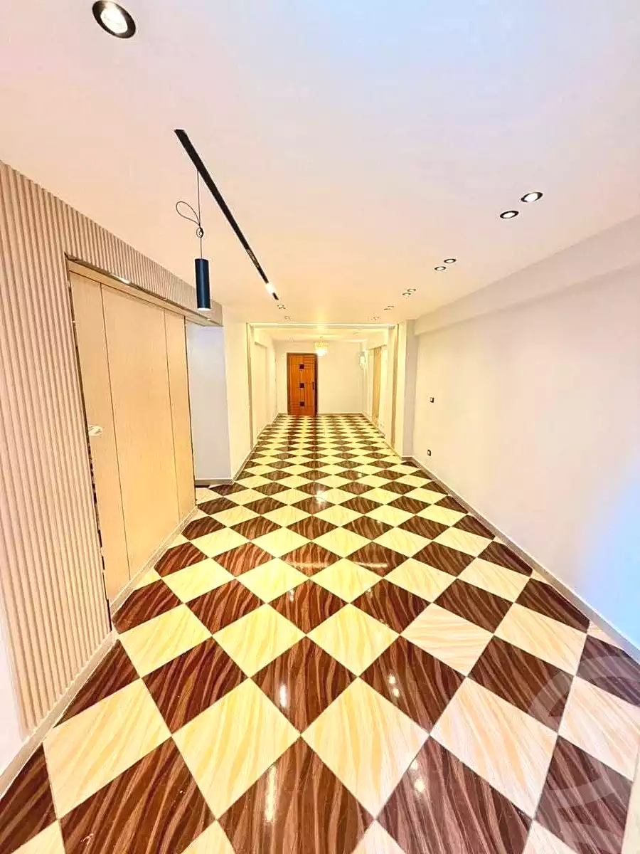 https://aqarmap.com.eg/ar/listing/7329290-for-sale-alexandria-sydy-bshr-sydy-bshr-bhry-shr-khld-bn-lwlyd