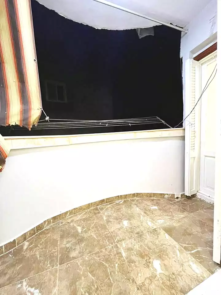 https://aqarmap.com.eg/ar/listing/7329480-for-sale-alexandria-al-agamy-lbytsh