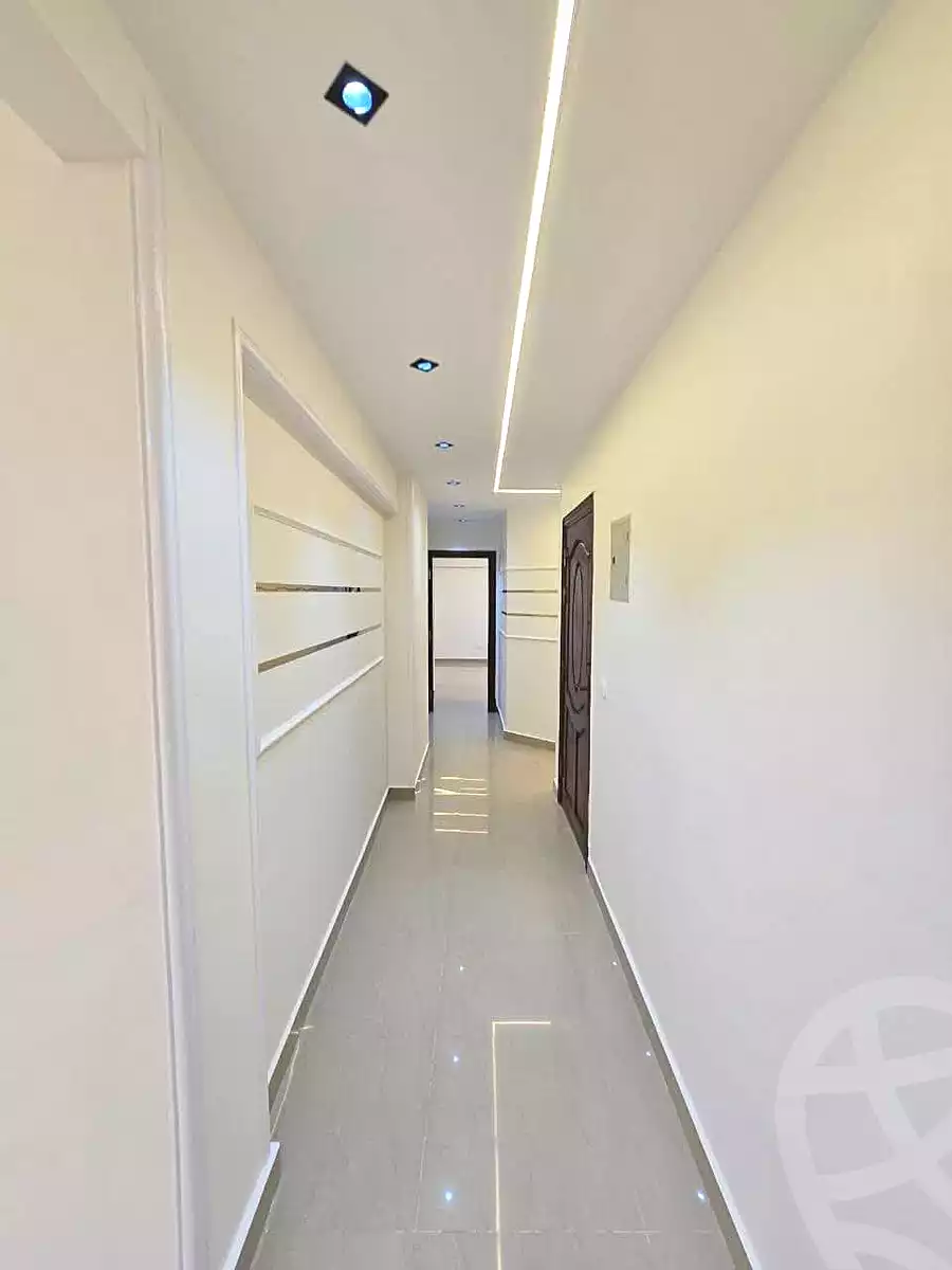 https://aqarmap.com.eg/ar/listing/7329756-for-sale-alexandria-sydy-bshr-sydy-bshr-bhry-shr-mhmwd-l-yswy