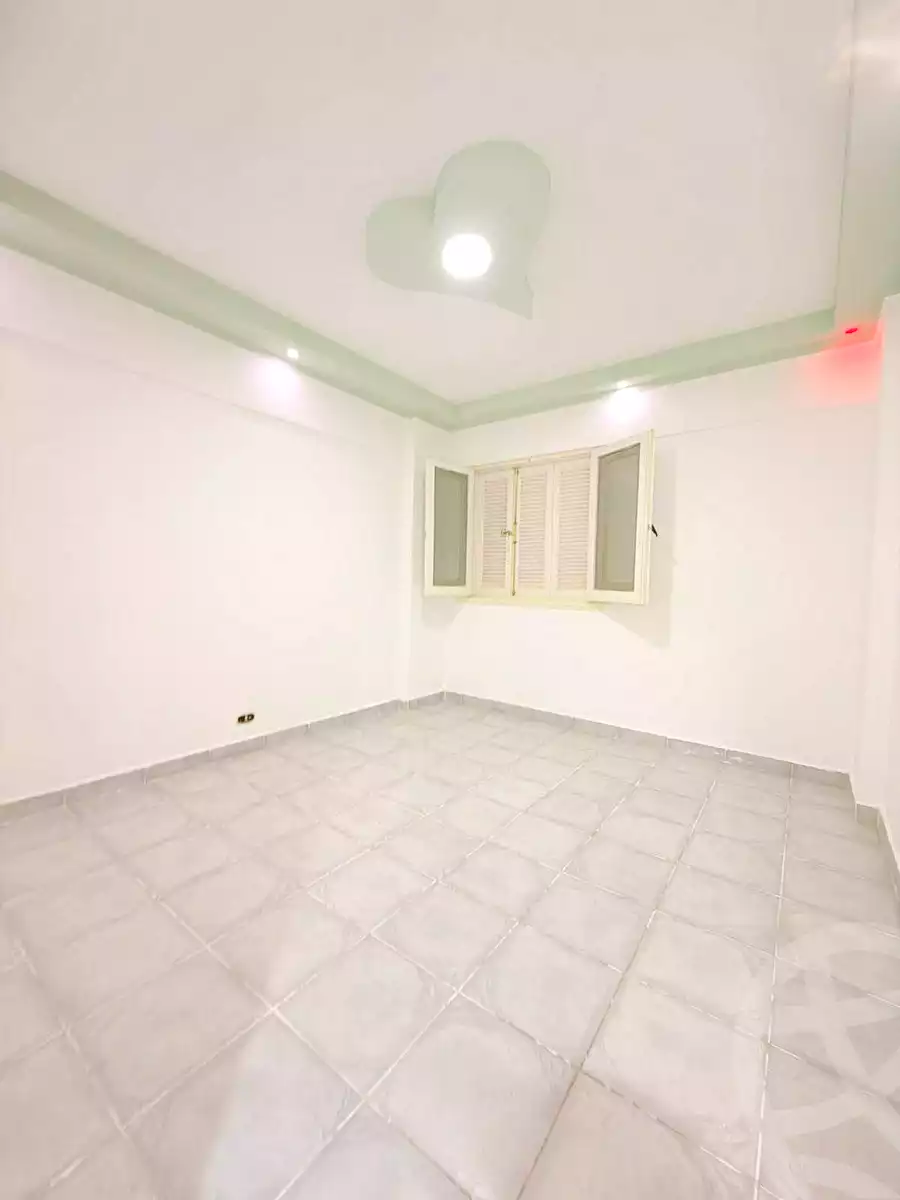 https://aqarmap.com.eg/ar/listing/7329824-for-sale-alexandria-al-agamy-shataa-el-nakheel