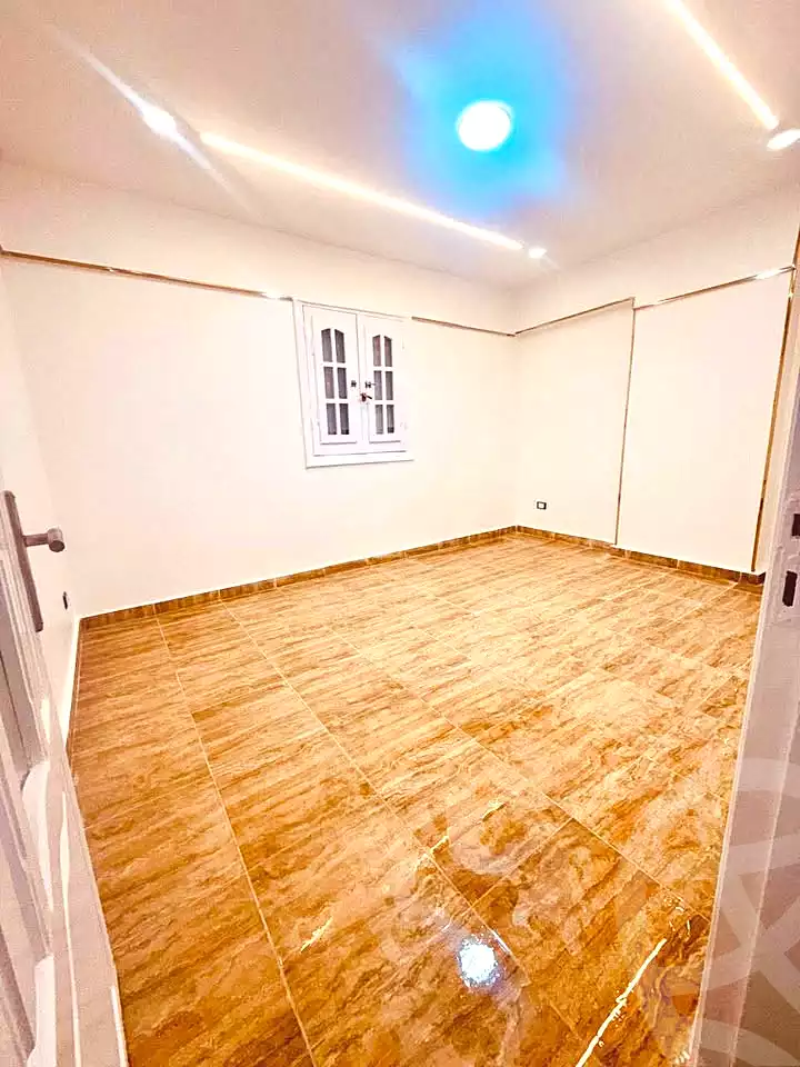 https://aqarmap.com.eg/ar/listing/7329969-for-sale-alexandria-sydy-bshr-sydy-bshr-bhry-street-16