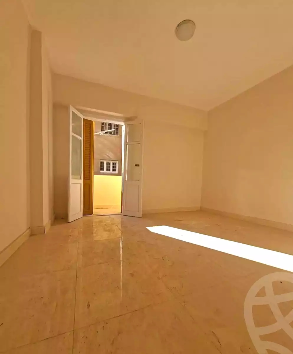 https://aqarmap.com.eg/en/listing/7330094-for-sale-alexandria-el-mandara-abd-el-haleem-mahmoud-st