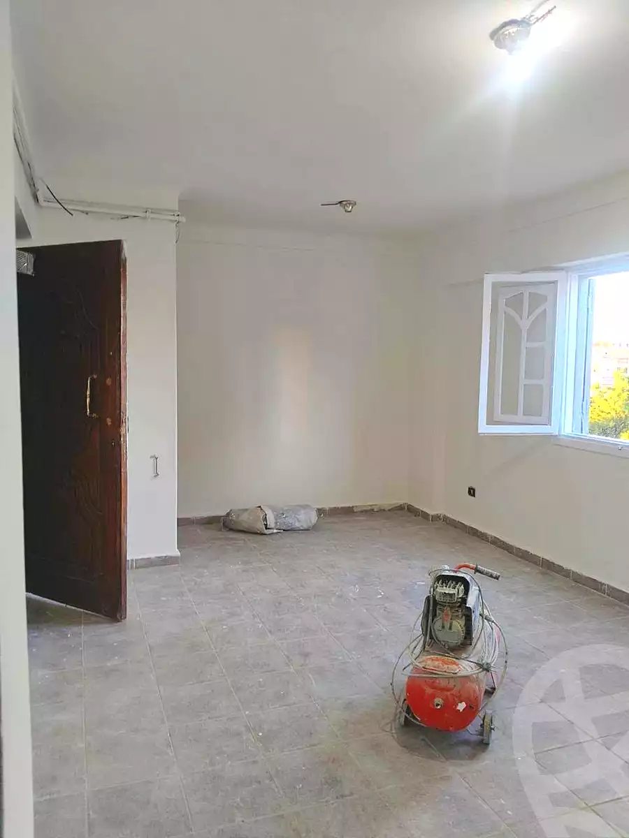 https://aqarmap.com.eg/en/listing/7330284-for-sale-alexandria-al-agamy-el-hanouvel-radwan-st