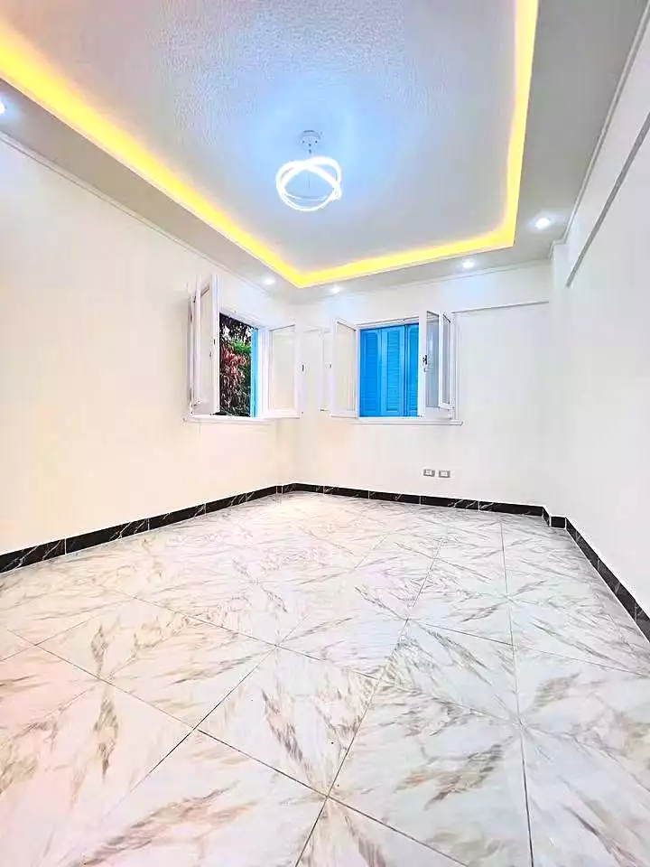 https://aqarmap.com.eg/ar/listing/7330440-for-sale-alexandria-al-agamy