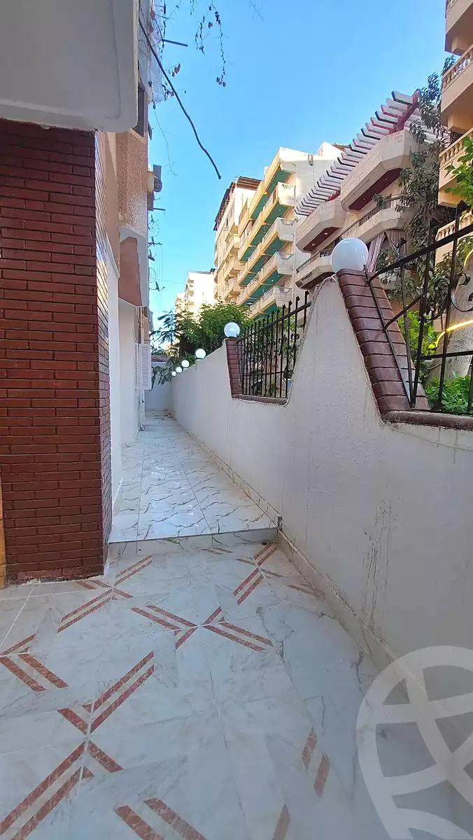 https://aqarmap.com.eg/ar/listing/7330556-for-sale-alexandria-al-agamy-shataa-el-nakheel