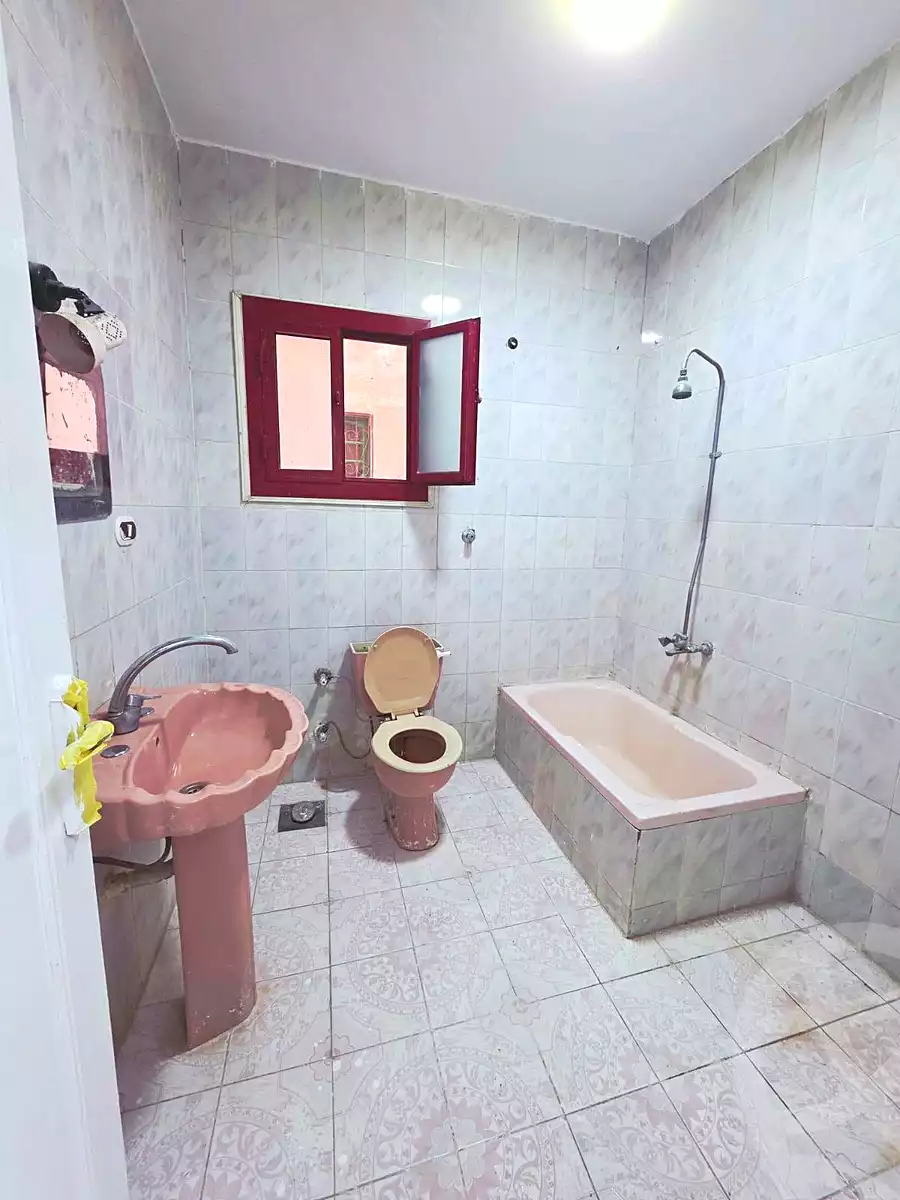 https://aqarmap.com.eg/en/listing/7330762-for-sale-alexandria-al-agamy-shataa-el-nakheel