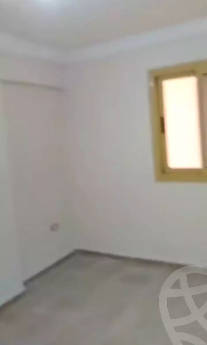 https://aqarmap.com.eg/ar/listing/7330810-for-rent-alexandria-new-miami