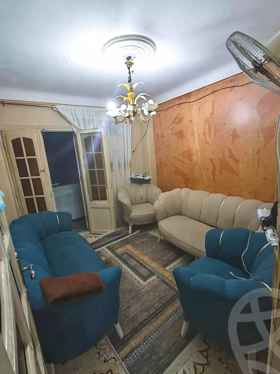 https://aqarmap.com.eg/en/listing/7331137-for-sale-alexandria-al-agamy-el-hanouvel-radwan-st