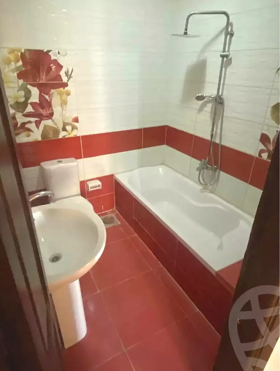 https://aqarmap.com.eg/en/listing/7331176-for-sale-alexandria-ganaklis
