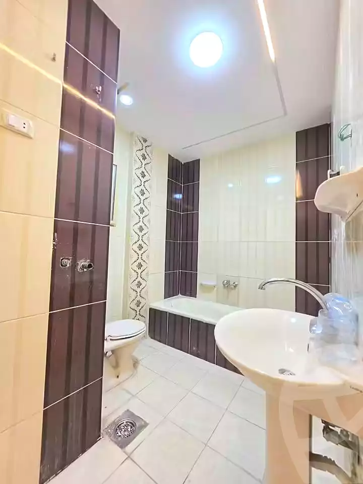 https://aqarmap.com.eg/ar/listing/7331439-for-sale-alexandria-sydy-bshr-sydy-bshr-bhry