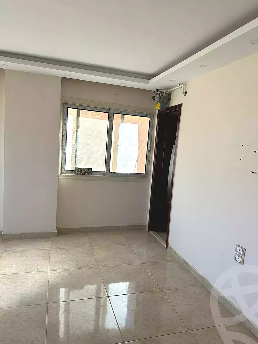 https://aqarmap.com.eg/en/listing/7331614-for-rent-cairo-6th-of-october-compounds-jrdyny-lshms