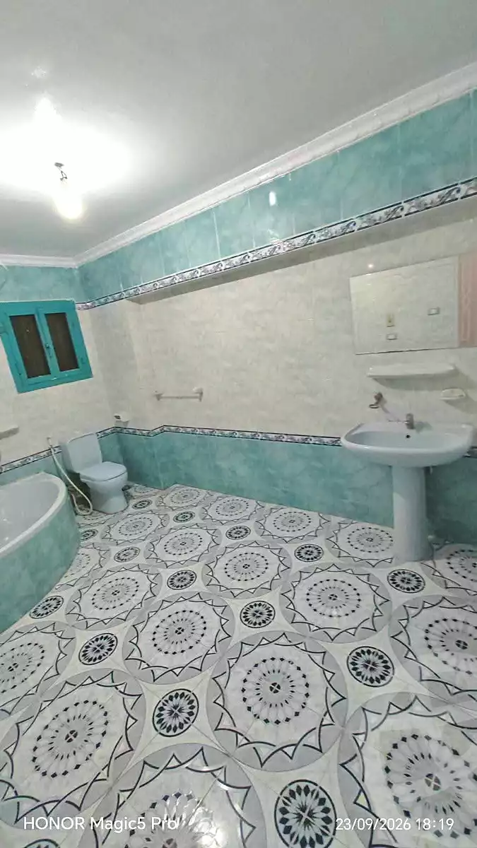 https://aqarmap.com.eg/ar/listing/7331857-for-sale-cairo-helwan-helwan-el-sharkeya-khesro-basha-st