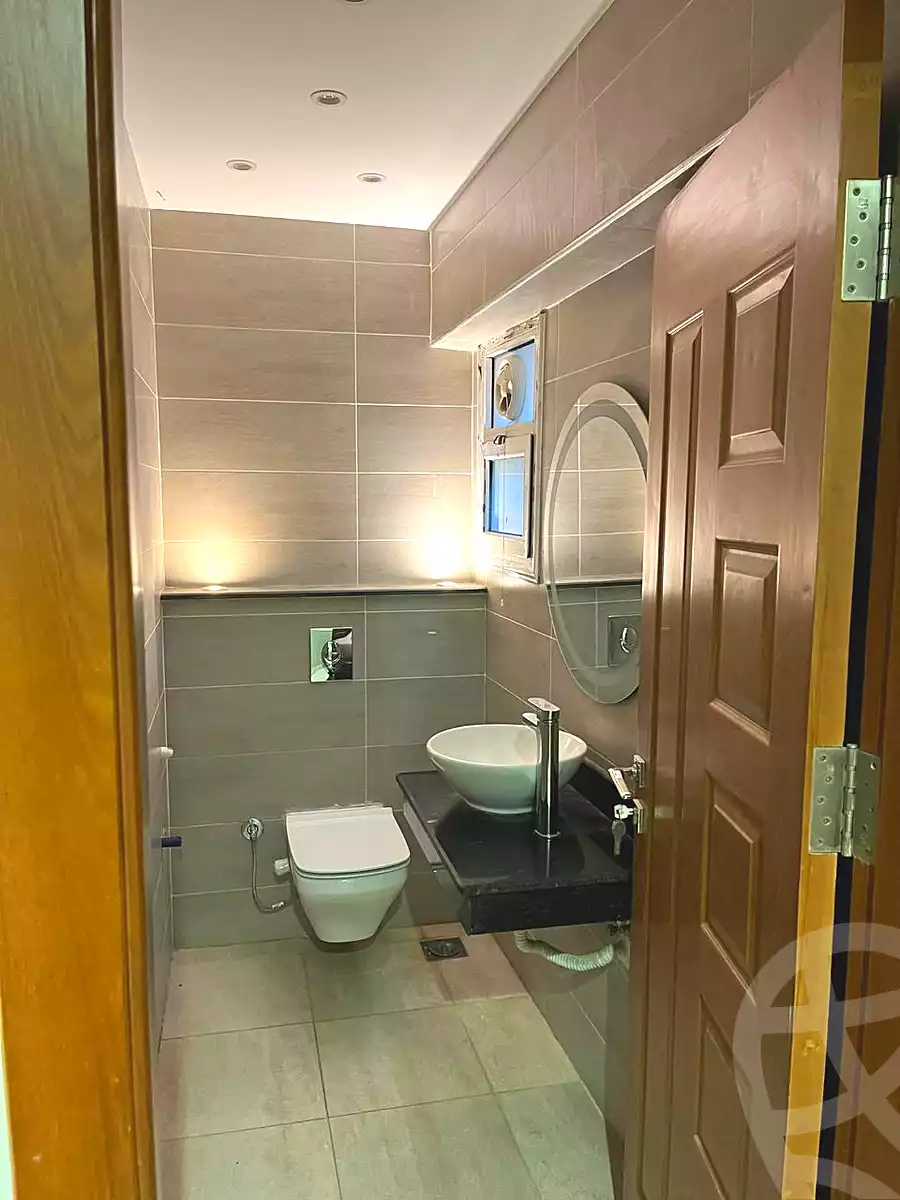 https://aqarmap.com.eg/ar/listing/7332243-for-rent-cairo-new-cairo-compounds-the-square