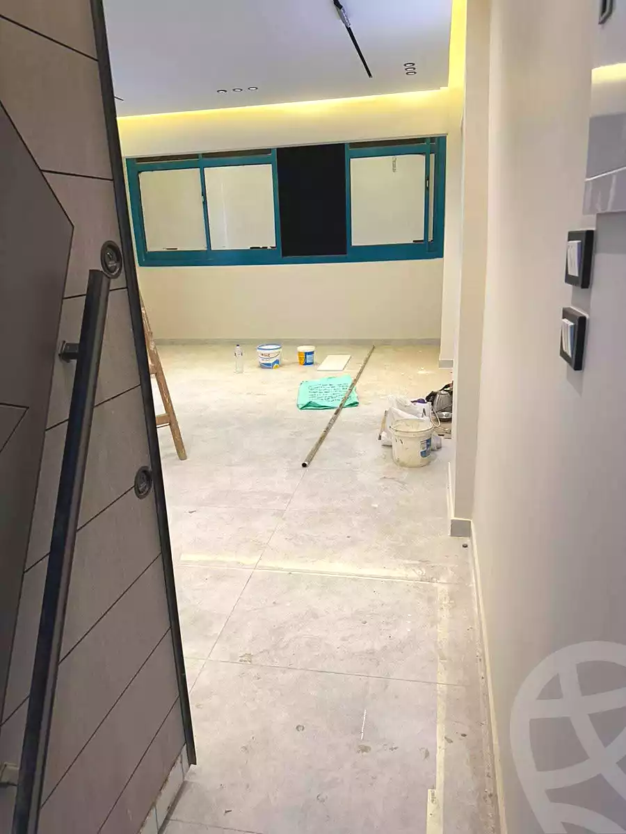 https://aqarmap.com.eg/ar/listing/7332272-for-sale-cairo-helwan-el-shareaa-el-sharby-st