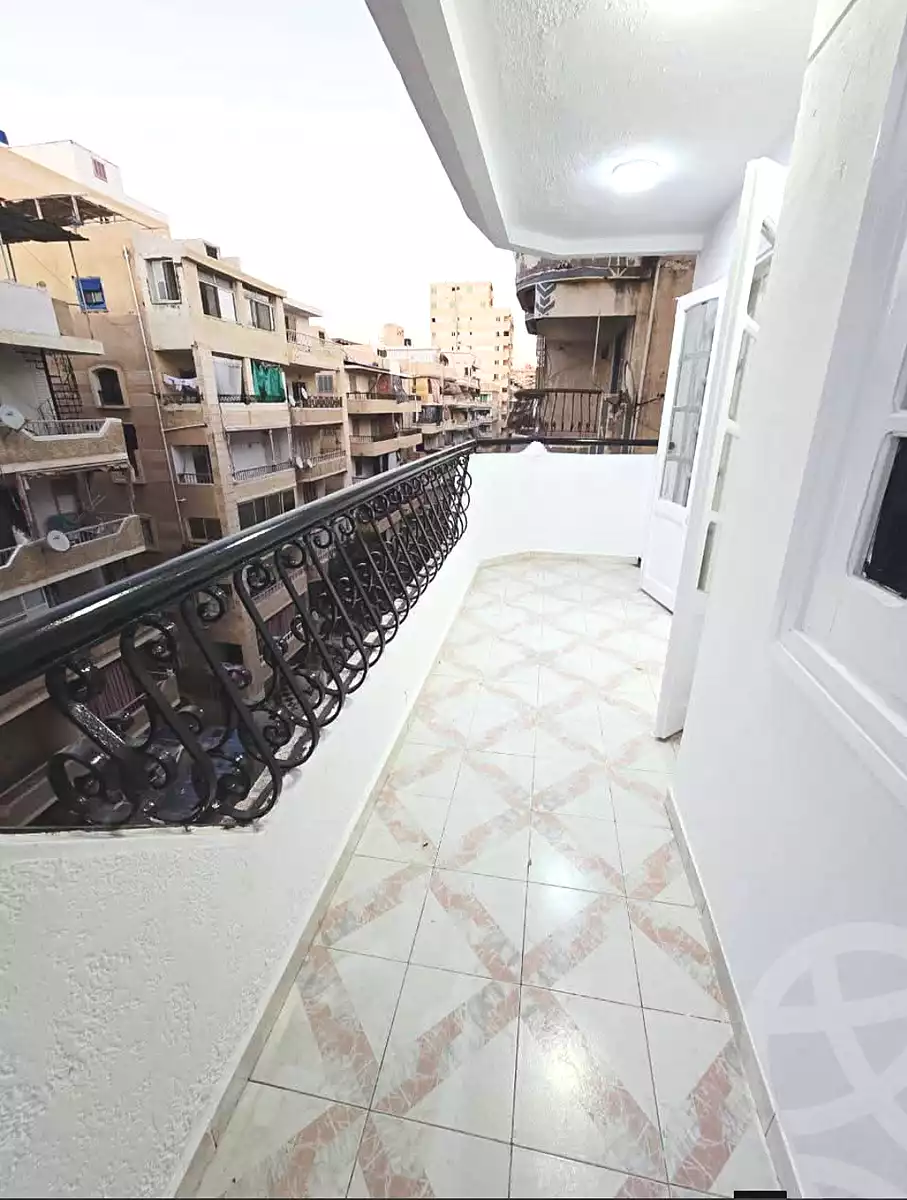 https://aqarmap.com.eg/ar/listing/7332355-for-sale-alexandria-al-agamy-shataa-el-nakheel
