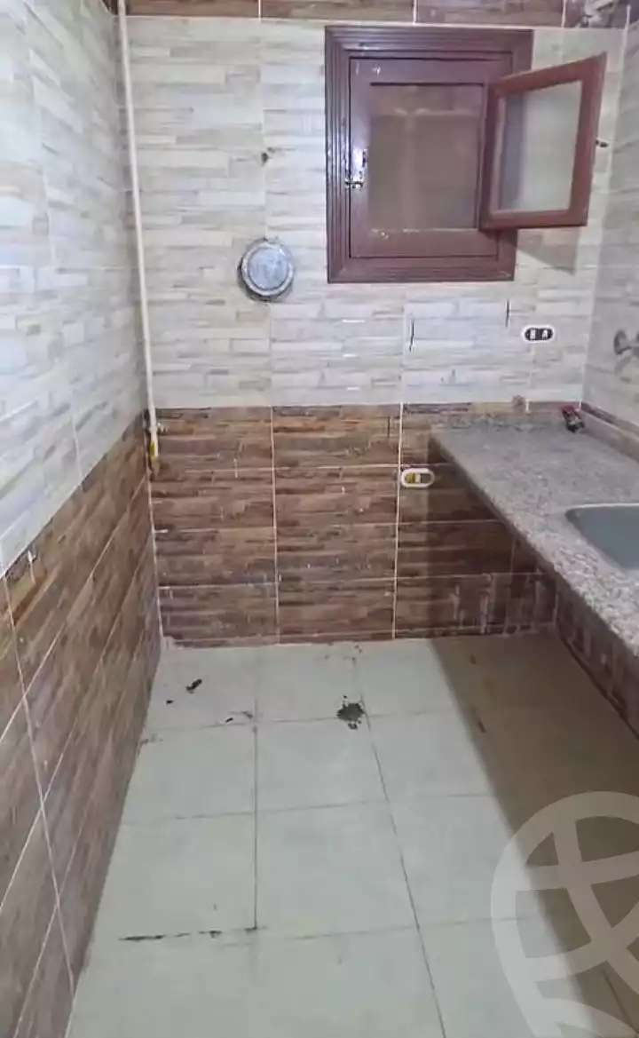 https://aqarmap.com.eg/ar/listing/7332478-for-sale-alexandria-new-miami-eskot
