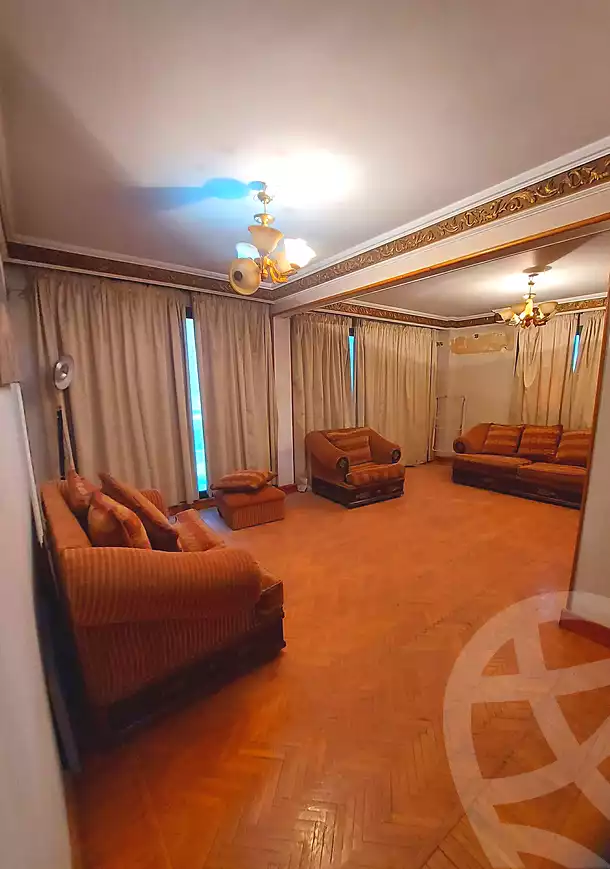 https://aqarmap.com.eg/en/listing/7332867-for-sale-cairo-helwan-helwan-el-sharkeya-mostafa-safwat-st