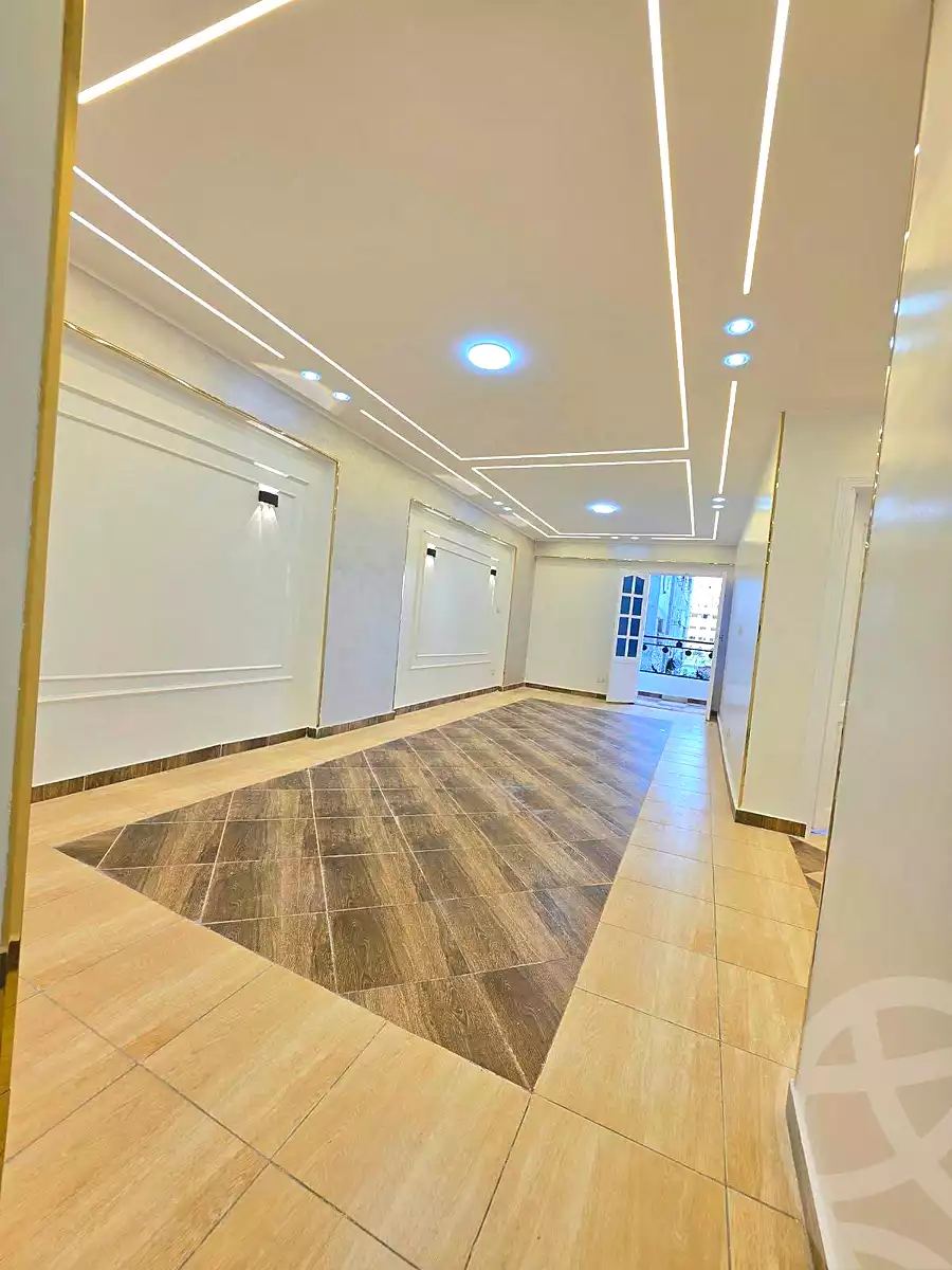 https://aqarmap.com.eg/ar/listing/7332904-for-sale-alexandria-sydy-bshr-sydy-bshr-bhry-gamal-abd-el-nasir-st