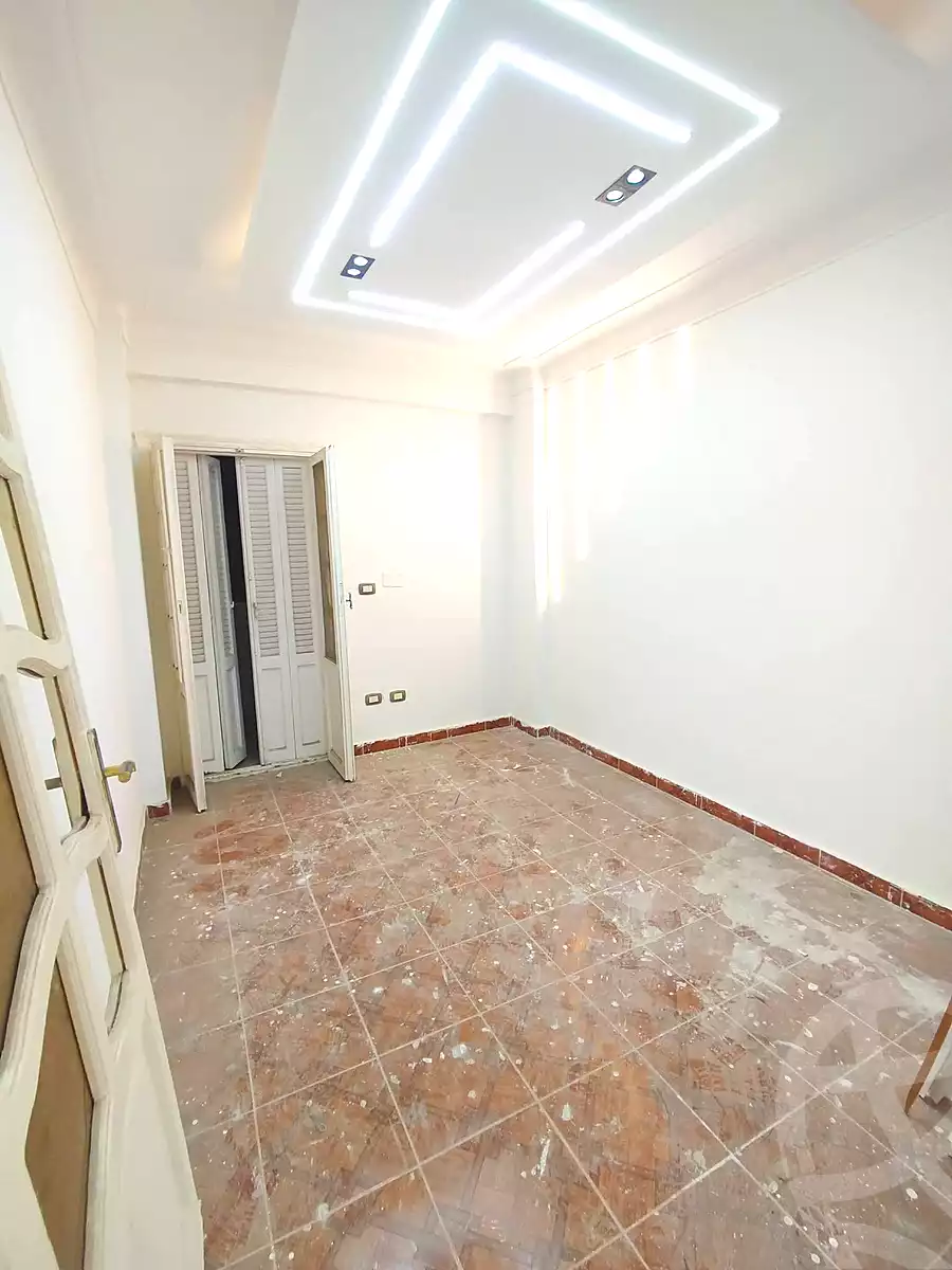 https://aqarmap.com.eg/ar/listing/7332913-for-sale-alexandria-lsywf-el-falki