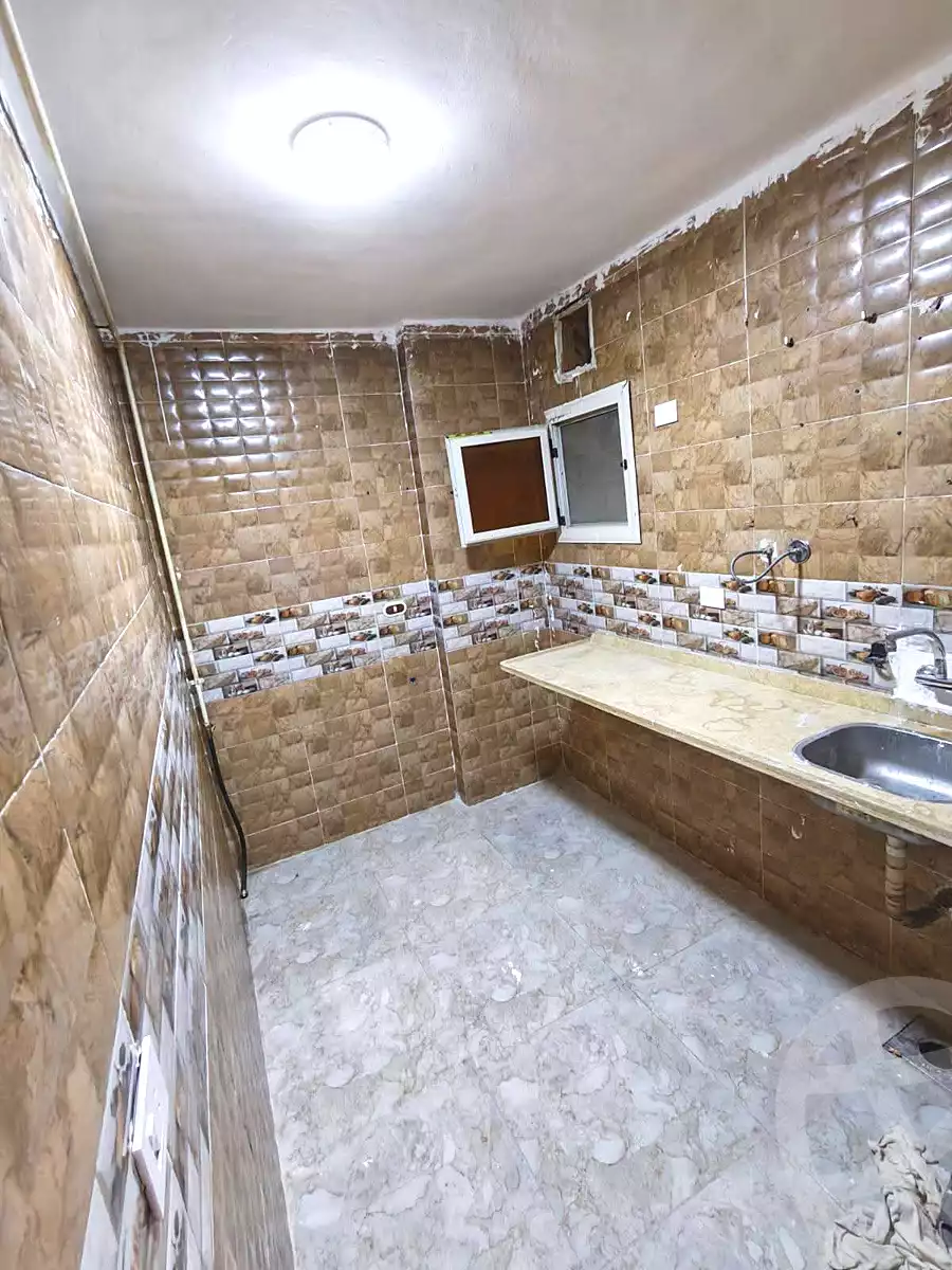 https://aqarmap.com.eg/en/listing/7333007-for-sale-alexandria-al-agamy-el-hanouvel-yathreb-st