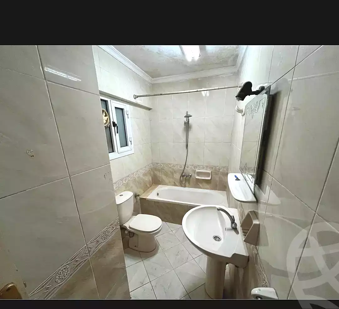 https://aqarmap.com.eg/en/listing/7330926-for-sale-alexandria-moharram-bey-el-rasafa-st