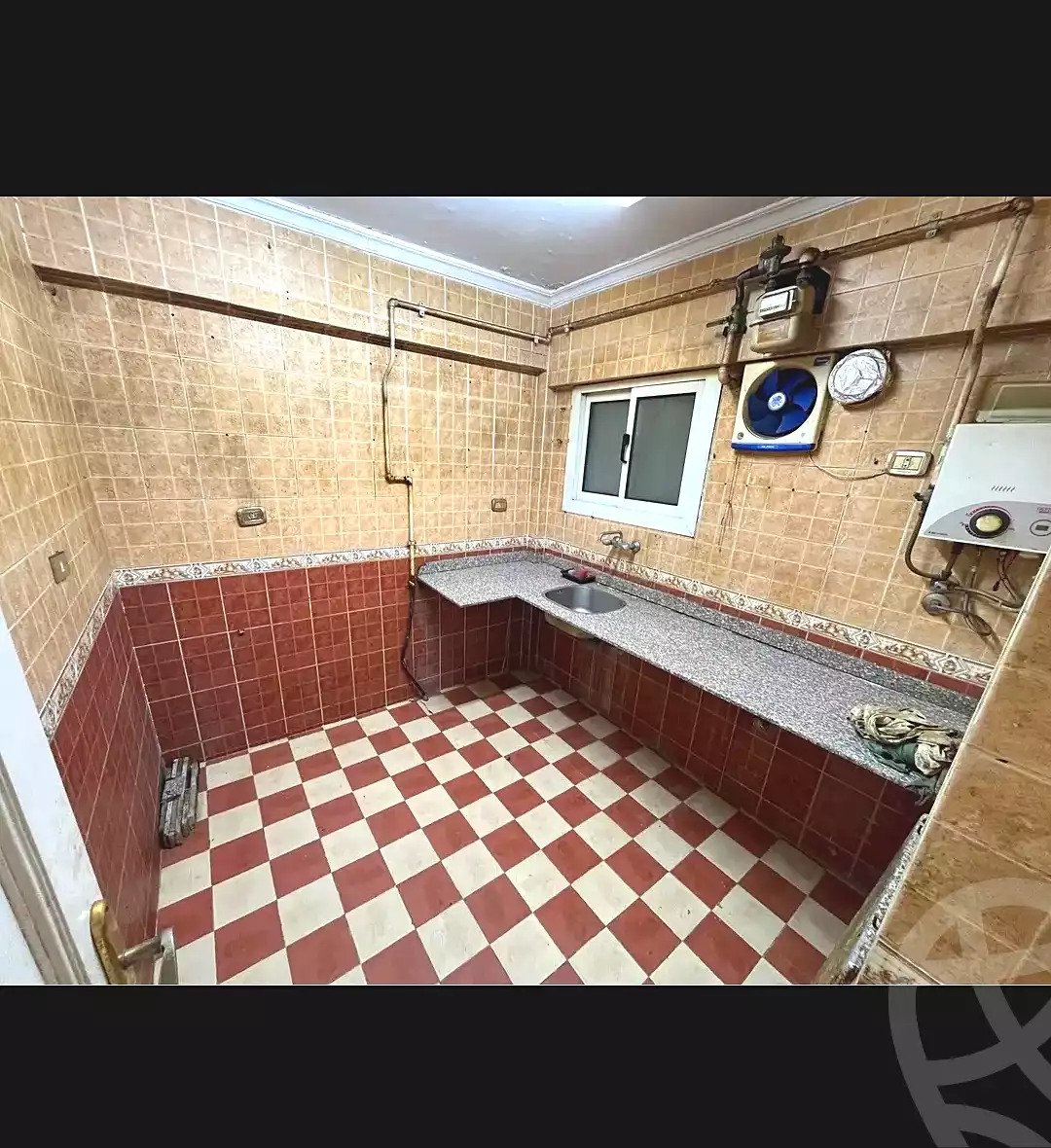 https://aqarmap.com.eg/en/listing/7330926-for-sale-alexandria-moharram-bey-el-rasafa-st