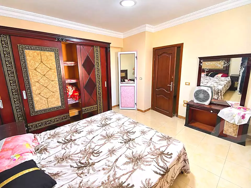 https://aqarmap.com.eg/ar/listing/7333303-for-sale-alexandria-sydy-bshr-sydy-bshr-bhry-shr-khld-bn-lwlyd